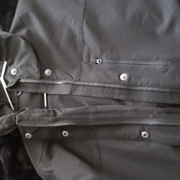 NWT Eastern Mountain Sports women's black Compass Anorak Jacket, Size M - Picture 8 of 8